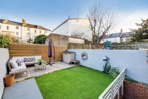 1 bedroom flat for sale, Hindmans Road, East Dulwich, SE22