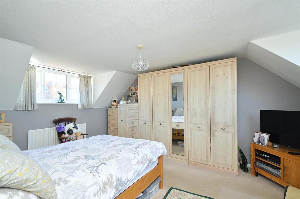 Resized Bed1a.jpg