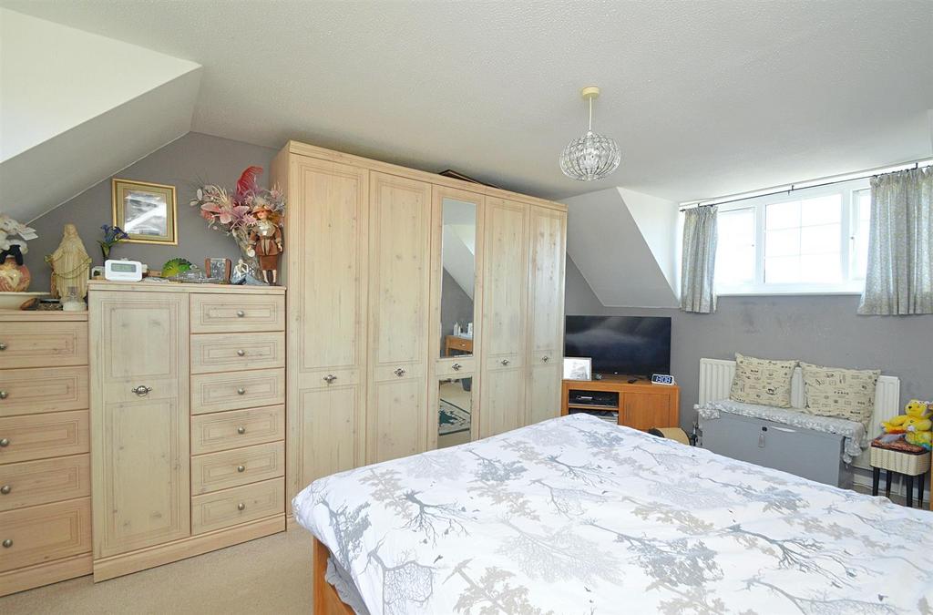 Resized Bed1b.jpg