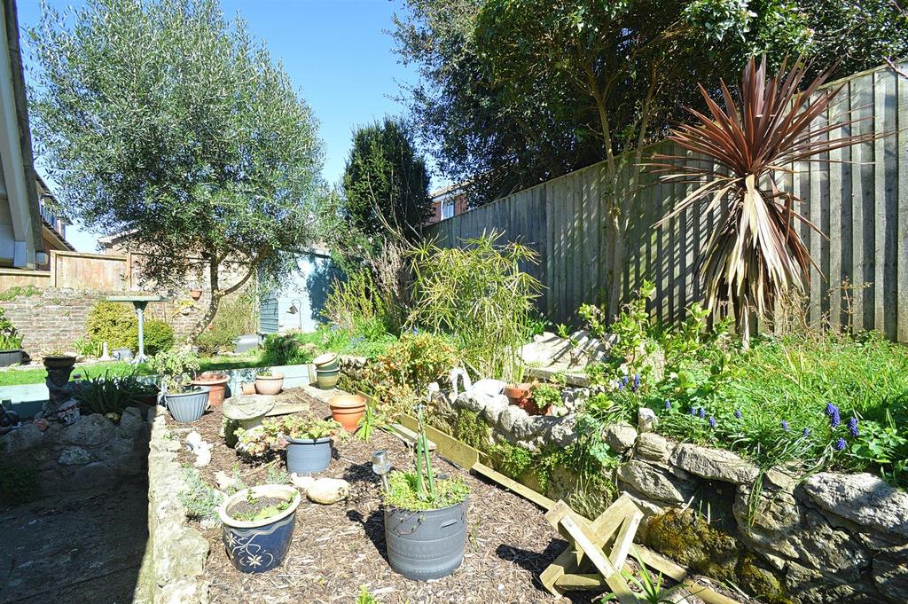 Resized Garden2.jpg