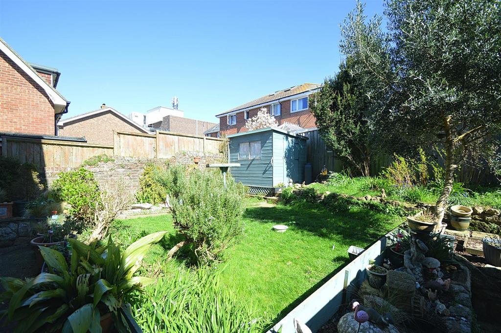 Resized Garden1.jpg