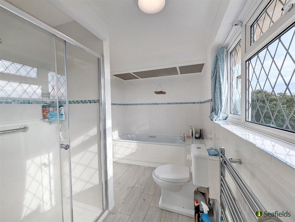 Bath/Shower Room