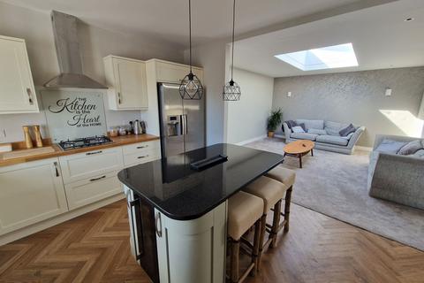 3 bedroom terraced bungalow for sale, Linden Close, Exmouth, EX8 4JW