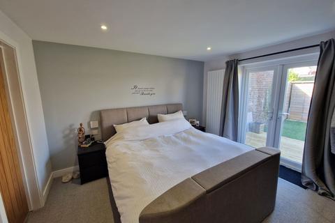 3 bedroom terraced bungalow for sale, Linden Close, Exmouth, EX8 4JW