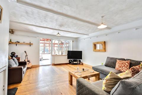 3 bedroom semi-detached house for sale, Grampian Way, Long Eaton