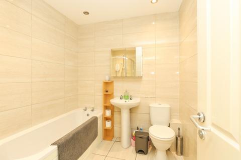 9a Broomgrove Crescent, Sheffield, S10 2LQ