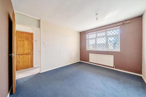 8a Peregrine Road, Sunbury-on-thames, TW16 6JP