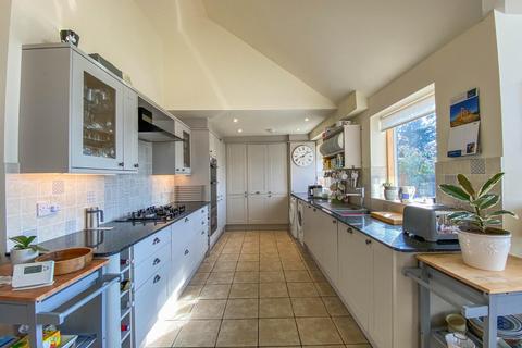 11 Red Hill Close, Great Shelford, Cambridge, CB22 5JP