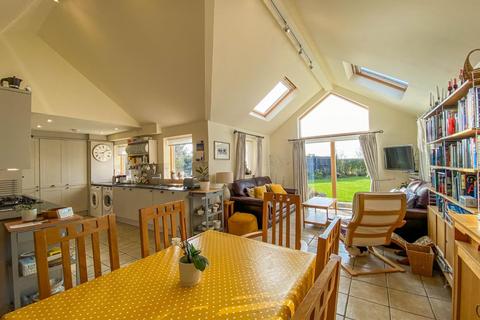 11 Red Hill Close, Great Shelford, Cambridge, CB22 5JP