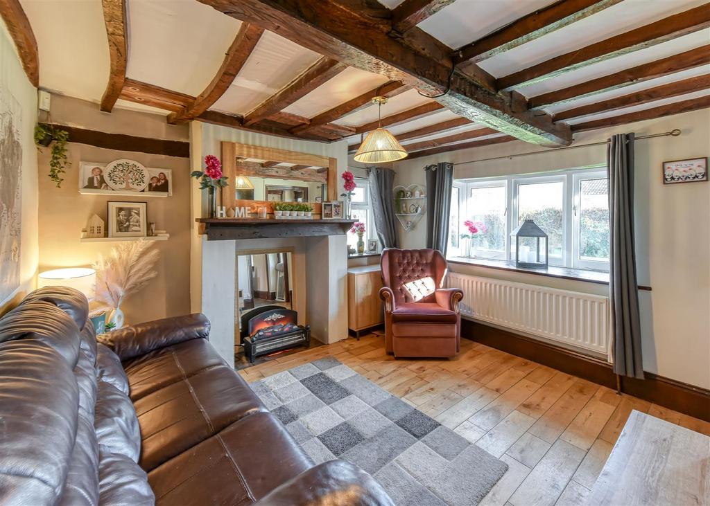 Elms Cottage-dining.jpg