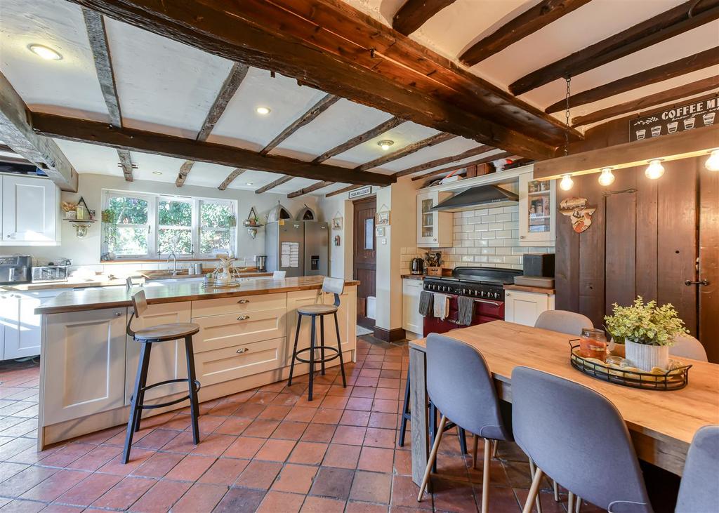 Elms Cottage-kitchen1.jpg