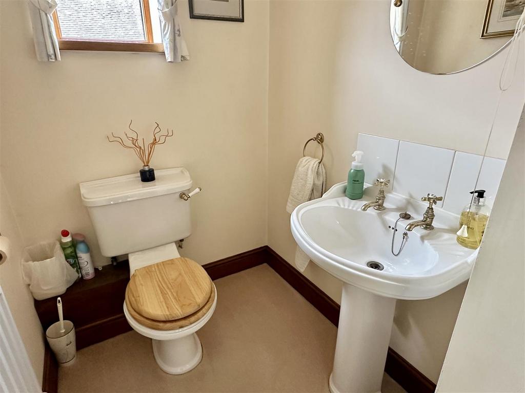 Downstairs wc