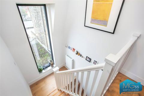 1 bedroom apartment for sale, Tottenham Lane, Crouch End, London, N8