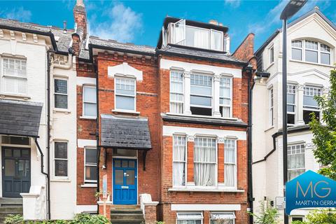 Flat 4, 2 Dickenson Road, London, N8 9EN