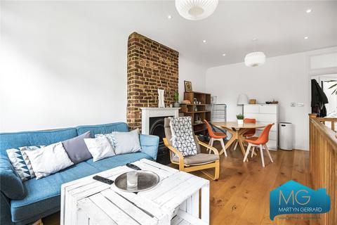 Flat 4, 2 Dickenson Road, London, N8 9EN