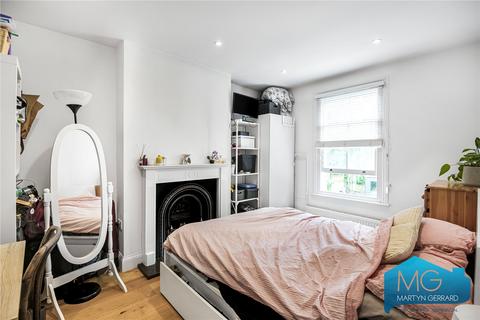 Flat 4, 2 Dickenson Road, London, N8 9EN