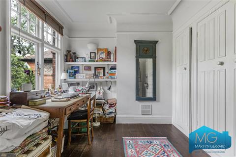 Ashleigh, 100 Crouch Hill, London, N8 9EA