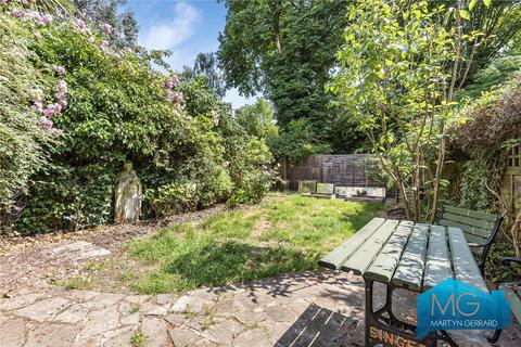 Flat 2, 12 Hornsey Rise, London, N19 3SB
