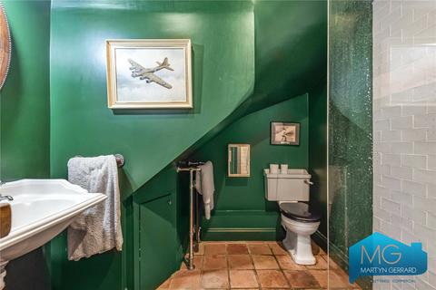 Flat 2, 12 Hornsey Rise, London, N19 3SB