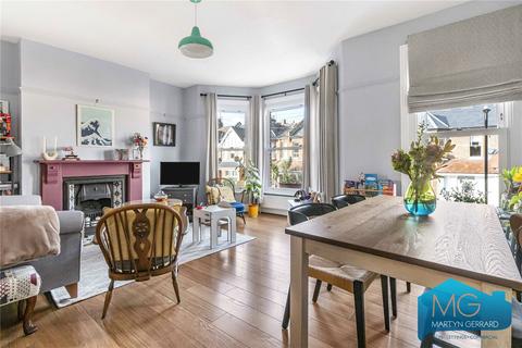 First Floor Flat, 16 Harefield Road, London, N8 8QY