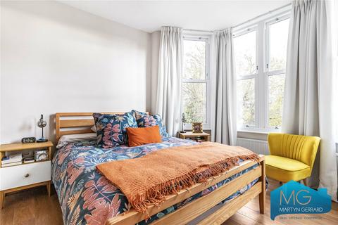 First Floor Flat, 16 Harefield Road, London, N8 8QY