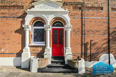 36 Baronsmere Road, London, N2 9QE