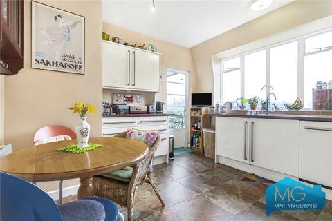 3 bedroom apartment for sale, Lyttelton Road, London, N2
