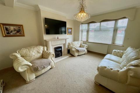 3 bedroom semi-detached house for sale, Lynton Gardens, Darlington