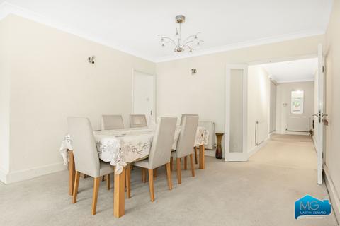 2 bedroom apartment to rent, Embassy Lodge, Regents Park Road, Finchley, N3