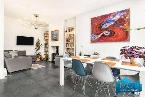 2 Dukes Avenue, London, N3 2DD