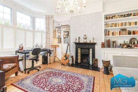 2 Dukes Avenue, London, N3 2DD