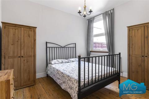 18 Brownlow Road, London, N3 1NA