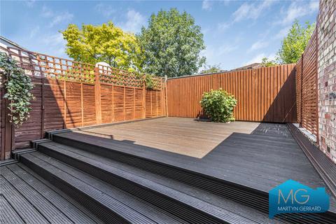 18 Brownlow Road, London, N3 1NA