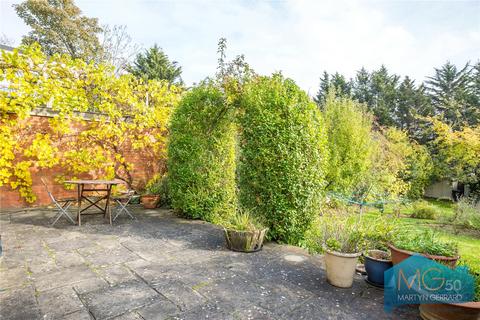 15 Basing Hill, London, NW11 8TE