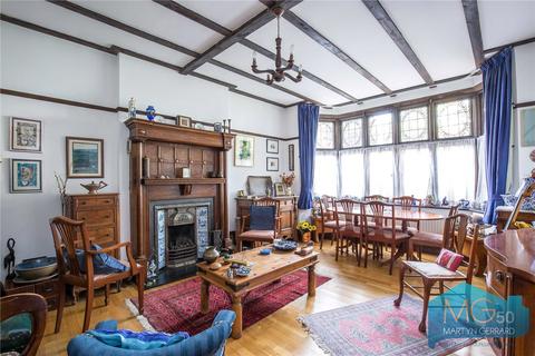 15 Basing Hill, London, NW11 8TE