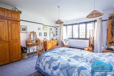 15 Basing Hill, London, NW11 8TE