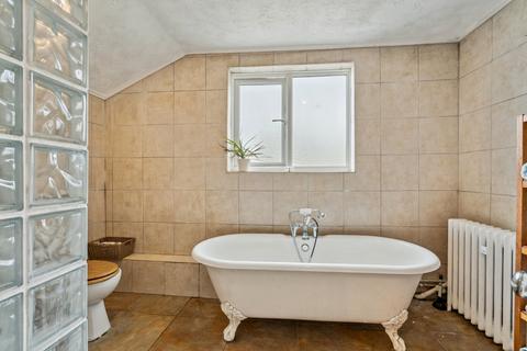 12 Alexandra Road, Hitchin, SG5 1RB