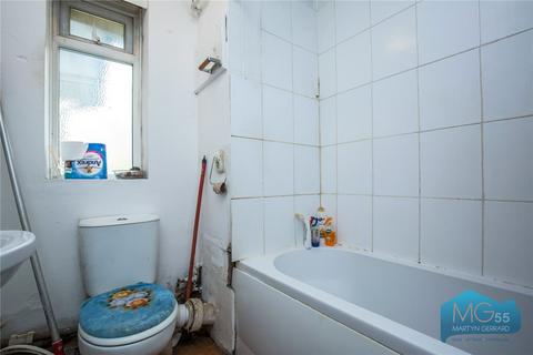 202 Basing Way, London, N3 3BN