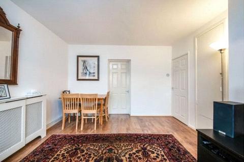 136 Basing Way, London, N3 3BN