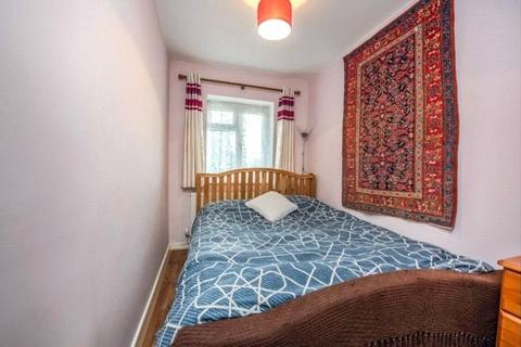 136 Basing Way, London, N3 3BN