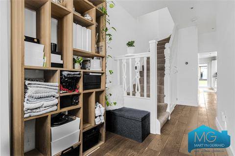 4 bedroom semi-detached house for sale, Etchingham Park Road, London, N3