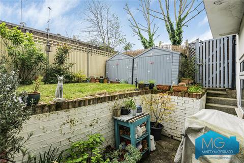 2 bedroom apartment for sale, Camden Road, Camden, NW1
