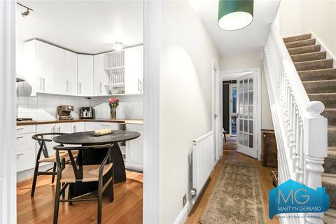 62 Spring Gardens, London, N5 2DT