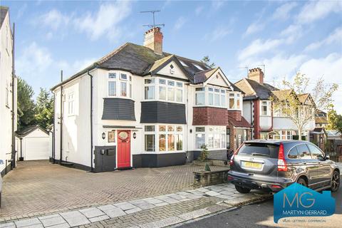 22 Tithe Close, London, NW7 2QD