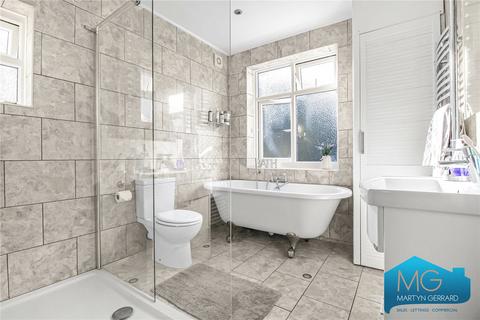 22 Tithe Close, London, NW7 2QD