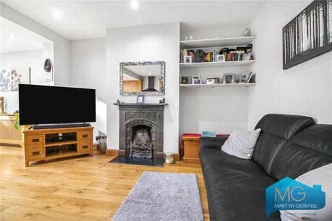 22 Tithe Close, London, NW7 2QD
