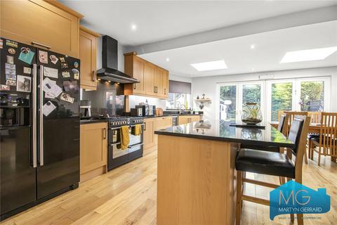 22 Tithe Close, London, NW7 2QD