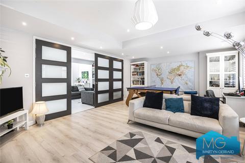 25 Thornfield Avenue, London, NW7 1LT