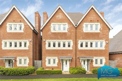 4 bedroom semi-detached house for sale, Guardhouse Way, London, NW7