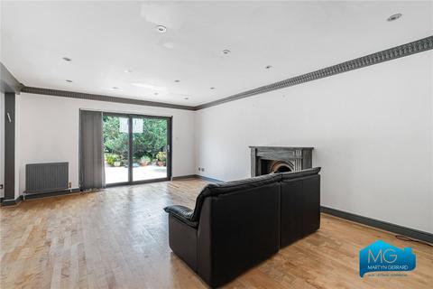 5 bedroom detached house to rent, Watford Way, Mill Hill, London, NW7
